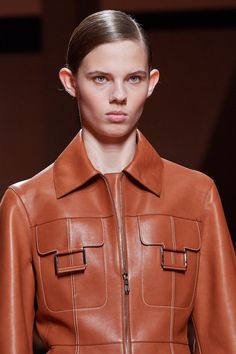 Hermès Spring 2020 Ready-to-Wear collection, runway looks, beauty, models, and reviews. Hermes Fashion, 2016 Menswear, Catwalk Fashion, Best Wear, Leather Blazer, Casual Style Outfits