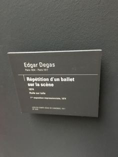 Museum Label Design, Wall Layout, Gallery Wall Layout, Museum Displays, Exhibition Booth Design, Exhibition Booth, Edgar Degas, Museum Exhibition