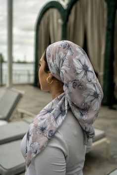 Headcovering Aesthetic, Cute Headcoverings, Cover Hair With Scarf, Christian Hair Covering, Christian Head Covering Style, Christian Veiling Styles, Christian Veiling Outfits, Head Covering Christian