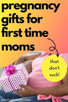 pregnant woman with a gift Pregnancy Gift Basket, Great Amazon Finds, Gifts For First Time Moms, Pregnancy Gift Baskets, A Pregnant Woman