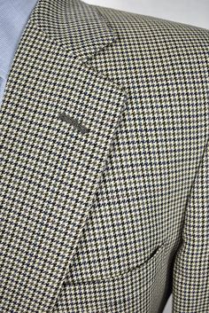 "http://revive-clothiers.com/products/4388 Free Shipping on All Domestic Orders! Internal Sku: 31798 Product Details: Manufacturer Country:United States Manufacturer Date:1976-1994 Brand:Jos. A. Bank Clothiers Color:Light Brown Weave:Worsted Pattern:Houndstooth Composition:100% Wool? Number Of Buttons:Two Button Stance:Medium Lapel Style:Notch Vents:Single Lining:Full Number Of Buttons (Cuff):Four Pocket Style:Flap Condition:Item is in very good condition. It is ready to wear and does not have a Classic Tweed Jacket With Houndstooth Pattern, Casual Fitted Houndstooth Blazer, Classic Plaid Tweed Jacket With Button Closure, Classic Plaid Tweed Jacket With Buttons, Classic Houndstooth Sport Coat For Office, Casual Tweed Jacket With Houndstooth Pattern For Office, Casual Houndstooth Tweed Jacket For Office, Casual Tailored Blazer With Houndstooth Pattern, Classic Tweed Jacket With Houndstooth Pattern For Spring