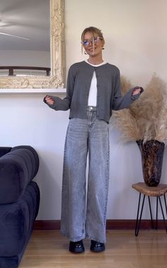 Suede Trousers Outfit, Outfit With Coat Casual, Styling White Sweater, Dark Gray Dress Pants Outfit, White Button Down Shirt Under Sweater, Mada Graviet Outfit, Doc Martin Work Outfit, Studying Outfit Aesthetic, Autumn Work Outfits Women Casual