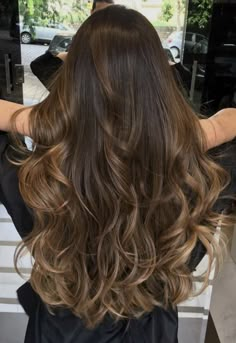 Hairstyle Wavy, Light Brunette Hair, Rambut Brunette, Black Hair Balayage, Brown Hair Looks, Brunette Hair With Highlights, Balayage Hair Dark