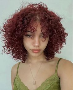 Color Dyed Curly Hair, Spicy Brown Hair Color, Red Shirt Curly Hair, 3c Hair Color Ideas, Short Curly Red Hair With Bangs, Maroon Curly Hair Burgundy, Y2k Hair Color Curly, Super Layered Curly Hair