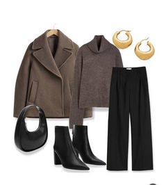 Botas Outfit, Outfits Lookbook, Fashion Advisor, Autumn Fits, Simple Aesthetic, Winter Outfit Inspiration, Stylish Work Outfits, Cold Weather Outfits, All Black Outfit