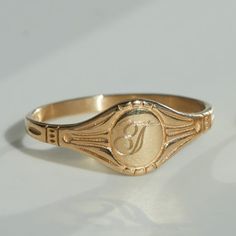 Grand Cygnet Gold Ring Cygnet Ring, College Ring, Catbird Jewelry, Body Chains, Zierlicher Ring, Gold Signet Ring