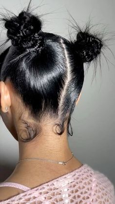 Space Buns Black Women, Slicked Back Bun, Slicked Back Hairstyles, Hairstyles For Layered Hair, Slick Back, Greasy Hair Hairstyles, Slicked Back Hair, Work Hairstyles