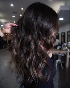 Black Hair With Subtle Brown Highlights, Subtle Brown Highlights On Black Hair, Black Dyed Hair, Hair Balayage Ideas, Black Ombre Hair, Subtle Brown Highlights, Fall Blonde Hair Color, Balayage Ideas, Dark Fall Hair