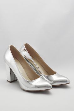 These shoes are designed to be comfortable on your special day without sacrificing style. Heel length 9 cm Wedding Shoes Bridal Shoes Bridesmaid Shoes Faux Leather Thick heel  Comfortable heels Silver Shoes Wedding, Shoes Bridesmaid, Silver Wedding Shoes, Heels Chunky, Heels Prom, Wedding Shoes Comfortable, Bridesmaid Shoes, Shoes Wedding, Thick Heel