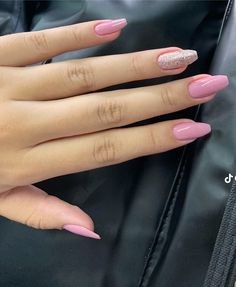 Nails Now, Pointed Nails, Simple Acrylic Nails, Oval Nails, Chic Nails, Types Of Nails, Stiletto Nails, Nail Manicure