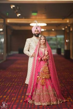 Punjabi Wedding Poses, Bride Dupatta, Lehenga Sabyasachi, Indian Wedding Attire, Pink Lengha, Pink Bridal Lehenga, Punjabi Wedding Couple, Latest Bridal Lehenga