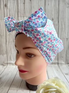 Vintage style retro handmade blue lilac pink ditsy flowers headscarf,  land girl WW2 forties, Rosie the riveter, rockabilly head scarf - A large triangular headscarf to get that iconic Rosie the Riveter and pin up 1940s wartime look, or perfect for a Rockabilly look. - Perfect for any 1940s celebrations - 100% cotton - small, ditsy lilac and pink flowers with blue leaves scattered over a white background. - This scarf is handmade by me in 100% cotton fabric and is NOT factory made. Please be awa