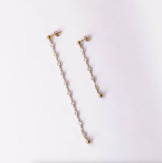 ~18k gold filled posts ~16k gold filled round bezel cz stone chain ~Sold as 1 earring Cz Stone, Body Types, Gold Filled, Jay, 18k Gold, Crystals, Chain, Stone, Gold