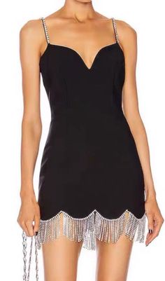 This is a fashionable suspender dress. The long hand-stitched diamond chain with shoulder straps and skirts is very eye-catching. The suit fabric is smooth and smooth, not easy to wrinkle, not easy to stick to hair, and easy to take care of. The wavy fringe diamond chain of the hem enlarges and enlarges the beauty of the skirt, so that you can walk glitter in the light. Dress length: 80cm Gentle Dry Clean OnlyColour may vary due to lighting on images. The product images (without model) are close Wavy Fringe, Light Dress, Spaghetti Strap Mini Dress, Suspender Dress, Suit Fabric, Diamond Chain, Plus Size Shopping, Ruched Dress, Corset Dress