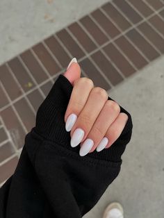 almond shape milky white funny funny nails with white sheer shiny top coat Funny Nails, White Almond Nails, Acrylic Nails Almond Shape, Nails With White, White Gel Nails, Gel Natural, Short Almond Nails, Plain Nails