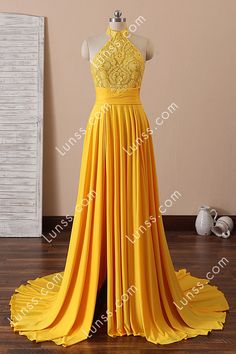 This glamorous honey yellow bridesmaid dress is a statement piece. The delicate abstract patterned laces create the slightly sheer bodice with nice halter neckline and sexy open back. A slit A-line jersey long skirt falls carefree from the ruched waist. Lunss Dresses, Long Skirt Fall, Fusion Fashion, Yellow Bridesmaid, Custom Made Prom Dress, Dress Train, Yellow Bridesmaid Dresses, Honey Yellow, Prom Dresses Yellow