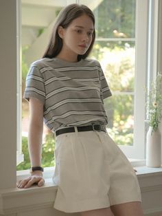 Regular-fit T-shirt in soft cotton jersey with contrasting trim at neckline. Straight-cut hem.- Regular length- Regular fit- Crew-neck- Short sleeve Short Sleeve Outfits Women, Trendy Relaxed Fit T-shirt With Contrast Stripes, Trendy Crew Neck T-shirt With Contrast Trim, Workwear Cotton Tops With Contrast Trim, Cotton Tops With Contrast Trim For Workwear, Casual Spring T-shirt With Contrast Trim, Short Sleeve T-shirt With Contrast Trim For Spring, Relaxed Fit Tops With Contrast Trim And Crew Neck, Crew Neck Top With Striped Collar For Work