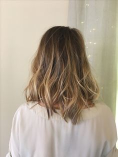 Mid Hair Length Balayage, Summer Brunette Hair Balayage Straight, Long Hair Baylage Brunettes, Straight Hair Baylage, Brown Lob Balayage, Natural Looking Blonde Balayage, Bronde Balayage Brunettes Short, Natural Balayage Brunette Short Hair, Balyage Medium Hair Brunettes