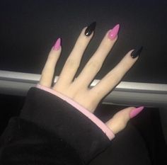 Unghie Nail Art, Edgy Nails, Goth Nails, Grunge Nails, Black Nail, Pink Nail, Fire Nails, Dream Nails, Funky Nails