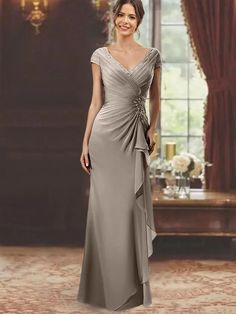 Sheath/Column V-Neck Floor-Length Mother of the Bride Dresses with Sho - Mondressy Dresses With Short Sleeves, Summer Mother Of The Bride Dresses, Dresses With Ruffles, Mother Of Bride Outfits, Dusty Rose Dress, Gowns Of Elegance