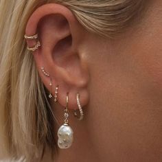 Silver Kaelin Wave Hoops | Adorn Luxe | Adornmonde Piercings Idea, Future Accessories, Luxe Earrings, Piercings Gold, Dreamy Jewelry, Evry Jewels, Wave Jewelry, Earring Stack, Piercing Inspo