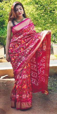 Latest Silk Sarees, Kanjivaram Sarees Silk, Sarees For Girls, Blouse Designer, Wedding Saree Blouse Designs, Designer Silk Sarees, Indian Saree Blouses Designs, Half Saree Designs, Indian Fashion Saree