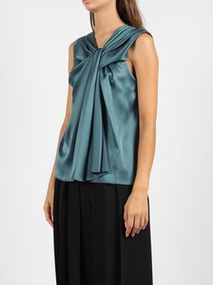 Alberta Ferretti satin top with twisted detail on the front. - FW24 - Regular fit - Neckline with twisted detail - Sleeveless - Keyhole closure on the back - Made in Italy - 64% Acetate, 36% Silk Chic Draped Satin Top, Evening Draped Satin Top, Draped Satin Top For Evening, Fitted Twist Front Top For Evening, Chic Evening Top With Twist Front, Chic Sleeveless Twist Front Tops, Elegant Spring Tops With Knot Detail, Chloe Purses, Embellished Gown