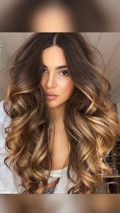 Hair Color Caramel, Spring Hair Color, Brunette Balayage Hair, Brown Hair Balayage, Celebrity Hair Stylist, Hair Color And Cut, Hair Inspiration Color, Great Hair, Ombre Hair