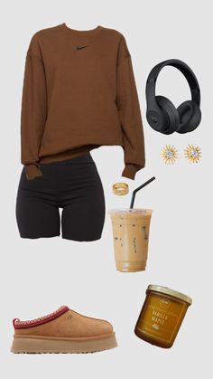 Cute Travel Outfits, Athleisure Outfits Summer, Cute Outfits With Leggings, Fasion Outfits, Chic Aesthetic, Comfy Chic, Chill Outfits