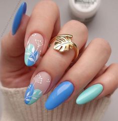 Almond Nails Designs, Almond Acrylic Nails, Cool Nail Designs, Floral Nails, Dope Nails, Flower Nails, Cute Acrylic Nails, Green Nails, Blue Nails