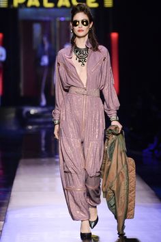 Jean Paul Gaultier Spring 2016 Couture Fashion Show Jean Paul Gaultier Haute Couture, Purple Jumpsuit, Paul Gaultier Spring, Moda Paris, Sequin Jumpsuit, Shooting Photo, Paul Gaultier