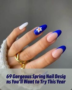 Daisy Nail Art, Blue Nail Color, Royal Blue Nails, Cute Spring Nails, Green Nail Polish, Daisy Nails, Nails Now, Spring Nail Colors