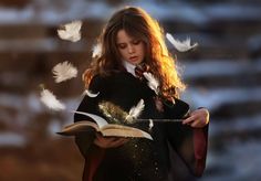 Hermione Cosplay, Hp Harry Potter, Harry Potter Kids, Fantasy Photography, Christmas Photography