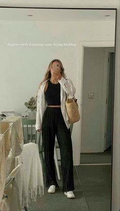 Casual Chic Outfits, Summer Pants Outfits, European Outfit, Chic Autumn, Europe Outfits, Uni Outfits, Women Coats, Everyday Fashion Outfits, Neue Outfits