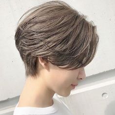 Cute Short Curly Hairstyles, Wavy Bob Haircuts, Short Dark Hair, Straight Hair Cuts, Wavy Bob, Short Brown Hair, Asian Short Hair, Messy Short Hair