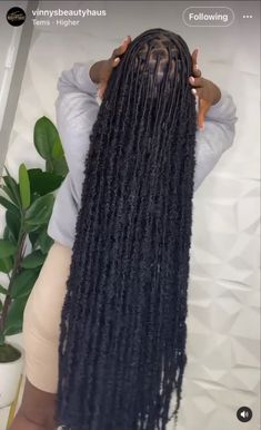 Long Butterfly Locs Black Women, Thigh Length Soft Locs, 36 Inch Locs, Large Distressed Locs, Circle Parts Faux Locs, Small Butterfly Locs Long, Extra Long Butterfly Locs, Infinity Locs Black Women, Focs Locs Braids Long