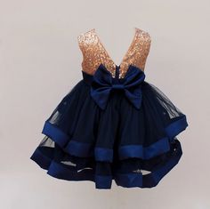 Navy Flower Girl Dress, Wedding Dress For Girls, Baby Wedding Dress, Wedding Rose Gold Theme, Navy Blue And Rose Gold, Navy Flower Girl, Flower Girl Dresses Navy, Girls Couture Dresses