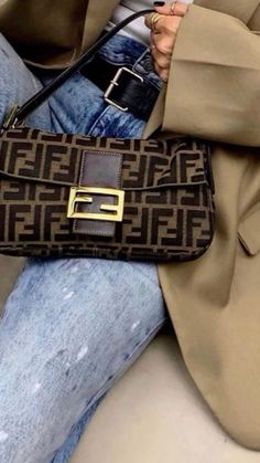 Fendi Bag Outfit, Vintage Fendi Bag, Dr Shoes, Luxury Bags Collection, A Better You, Bag Obsession, Vintage Fendi