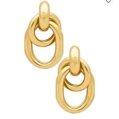 Minimalist Twist Hoop Stud Earrings In Gold Tone New (Boutique Packaging) **Let Me Know If You Like To Bundle With Another Listing! **I Always Accept Reasonable Offers Cute Earrings Cute Jewelry Dainty Jewelry Summer Vacation Cute Outfits Trendy Jewelry Formal Jewelry Wedding Earrings Lovers Gift Holiday Gift Gift For Her Tags : Anthro Anthropologie Free People We The Free Zara Zara Jewelry Lili Pulitzer Kendra Scott 8 Other Reasons Dolls Kill Lili Clasps For Love And Lemons Ettika Shashi Natali Jewelry Formal, Lili Claspe, M Jewelers, Formal Jewelry, Zara Jewelry, Jewelry Summer, Anthropologie Jewelry, Jewelry Lookbook, Trendy Earrings