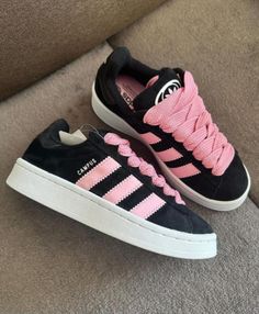 Campus Adidas, Pink Nike Shoes, Pretty Sneakers, Preppy Shoes, Dr Shoes, Shoes Outfit Fashion