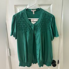 Size L, Never Worn Cheap Purple Shirt With Button Closure, Green Button Up Shirt, Green Button, Button Up Shirt, Shirt Color, Button Up Shirts, Colorful Shirts, Button Up, Womens Tops