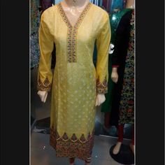 New Condition Size M Casual Festive Kurta With Intricate Embroidery, Yellow Kurta With Gold Embroidery, Casual Kurta With Intricate Embroidery For Spring, Casual Kurta With Resham Embroidery, Casual Spring Kurta With Intricate Embroidery, Casual Embroidered Kurta For Festivals, Casual Floral Embroidered Kurta For Festive Occasions, Casual Fitted Kurta With Floral Embroidery, Casual Yellow Kurta For Festive Occasions