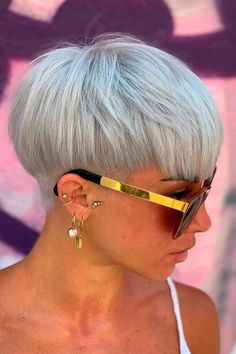 Short Sassy Bob Haircut, Women’s Bowl Haircut, Bowl Haircuts Women, Under Cut Pixie, Mushroom Hairstyle