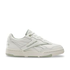 Reebok-BB 4000 II Sneaker - Women's Bring some classic flair to a casual fit with the BB 4000 II sneaker from Reebok. The basketball-inspired silhouette with tonal color blocking lends a fashionable touch to your wardrobe. Reebok Bb 4000 Ii, Casual Shoes Women Sneakers, Xmas List, Club C, Chalk White, Reebok Shoes, Reebok Classic, School Fits, Casual Fit