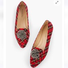 New Without A Box, Talbots Francesca Pom-Pom Driving Flats. Memory Foam Footbed Flexible Outer Sole Pointed Toe .5" Heel So Festive For Holiday Soires! Sold Out At Talbots! And Htf! Strike Through Talbots Name To Prevent Store Return. Plaid Shoes Outfit, Tartan Shoes, Plaid Shoes, Holiday Shoes, Flat Dress Shoes, Driving Loafers, Classic Style Women, Plaid Fashion, Pointed Toe Flats