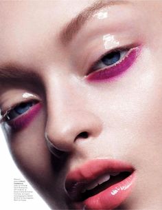 Make Up Designs, Festival Make Up, Glossy Eyes, Colour Photography, Make Up Inspiration, Avant Garde Makeup, Runway Makeup