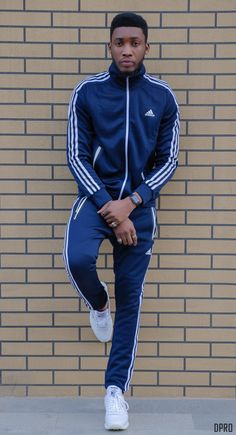 Track Suit Men Nike, Track Suit Men Adidas, Track Suit Men Style, Hoddies Outfits Men, Mens Pants Fashion Casual, Hoddies Outfits, Tracksuits For Men, Nike Clothes Mens