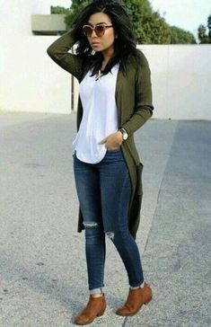 Comfy Jeans Outfit, Mode Jeans, Elegante Casual, Outfit Jeans, Ținută Casual, Casual Work Outfits, Fall Fashion Outfits, Casual Fall Outfits, Business Casual Outfits