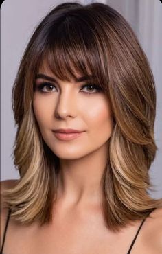 Textured Haircuts, Best Hairstyles For Women, Textured Haircut, The Best Hairstyles, Haircuts For Medium Hair, Penteado Cabelo Curto, Hair Color And Cut