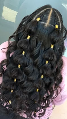 more in telegram Hairstyle Examples, Hairdos For Curly Hair, Hair Stylies, Hair Stylist Life, Halloween Hair, روتين العناية بالبشرة